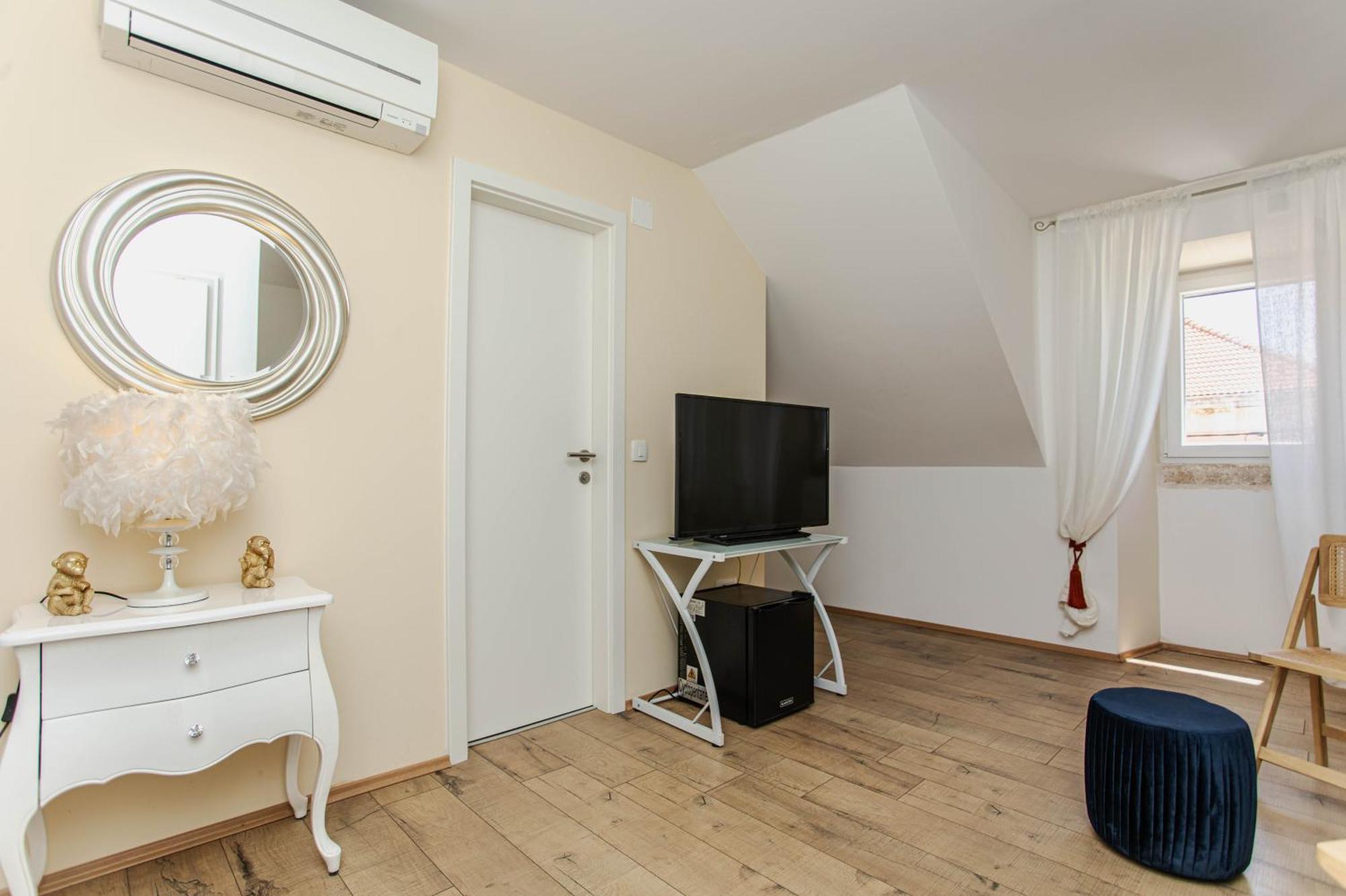 Guesthouse Mimbelli Orebić Esterno foto