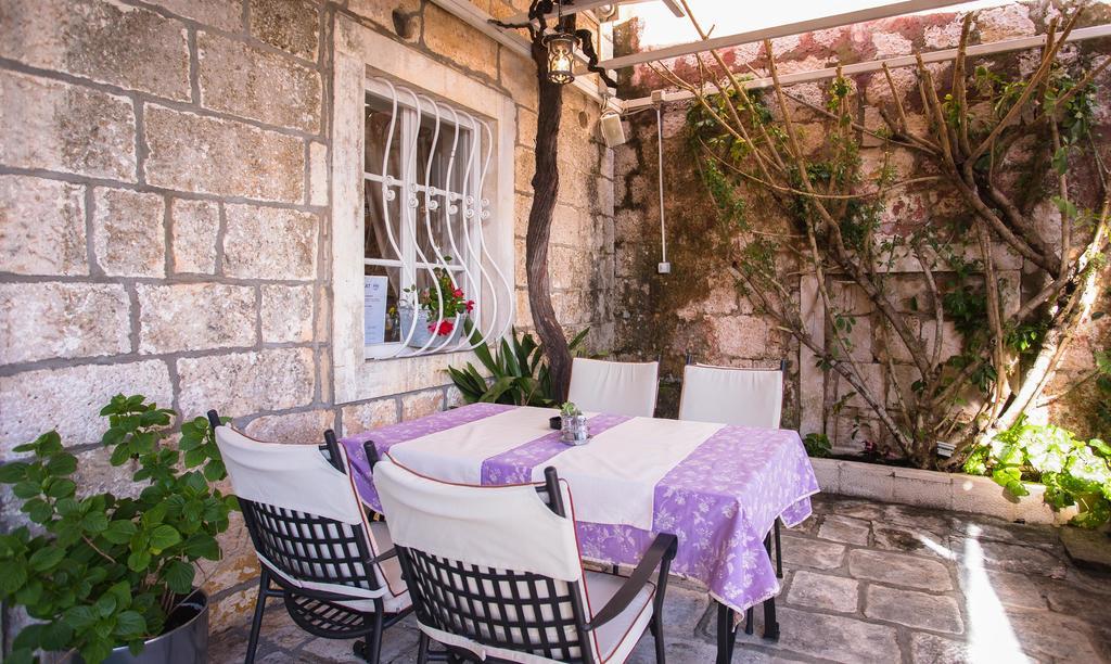 Guesthouse Mimbelli Orebić Esterno foto